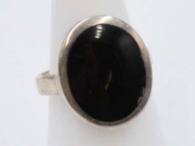 Auktion 365<br>925er Silber-Ring mit Onyx, 4,3gr., RG 55 [1]