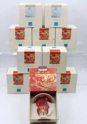 Auktion 365<br>11x Weihnachts-Espresso Tassen, Thun, je in orig. Karton, ca. H-5,2cm [1]