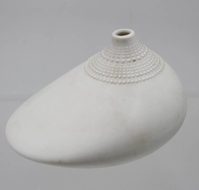 Auktion 365<br>Vase  „Pollo“,  Tapio Wirkkala, die Rosenthal Studio-Linie, Weißporzellan, ca. H-9cm [1]