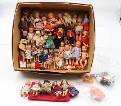 Auktion 365<br>Konvolut div. kleine Püppchen, untersch. Hersteller, ca. H-11,5cm [1]
