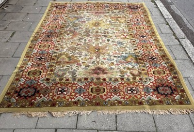 Auktion 365<br>Wollteppich, wohl Frankreich?, event. Schlingenteppich?? 192x281 cm, [1]