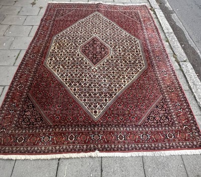 Auktion 365<br>grosser, schwerer Orientteppich, 192x304 cm, sehr guter Zustand [1]