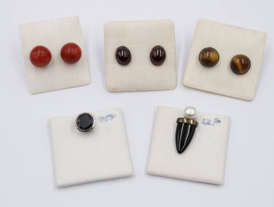 Auktion 365<br>3 div. Paare Ohrstecker sowie 2 kl. Anhänger,  ca. L-2cm [1]