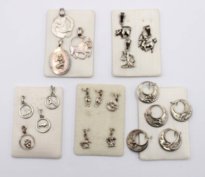 Auktion 365<br>20x div. kl. Sternzeichen-Anhänger, Silber, ca. L-2,4cm [1]