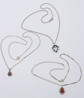 Auktion 365<br>3x Silberketten mit div. Anhängern, zus. ca. 10gr., L-42cm [1]