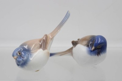 Auktion 365<br>Zwei Meisen, Optimist und Pessimist, Entw. Jens Peter Dahl-Jensen für Bing & Gröndahl, 20.Jhd. ca. L-13cm [1]