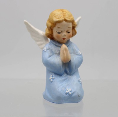 Auktion 365<br>betender Engel, Goebel, bemalt, ca. H-9,8cm [1]