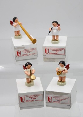 Auktion 365<br>4x div. Erzgebirge-Engel, Fa. Uhlig Seiffen, orig. Kartons, ca. H-5,5cm [1]