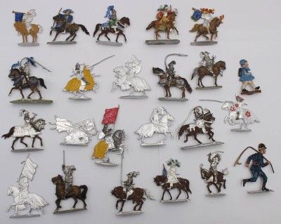 Auktion 365<br>kl. Konvolut div. Zinnfiguren, meist bemalt, ca. H-5cm [1]