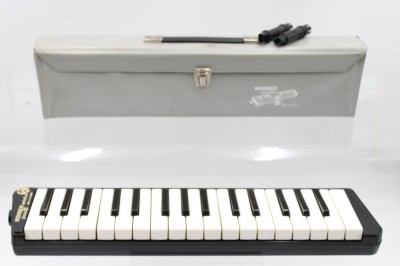 Auktion 365<br>Hohner Melodica Piano 32, guter  gebrauchter Zustand [1]