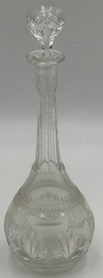 Auktion 365<br>vintage Karaffe mit Farnschliff, H-31 cm, Stopfen bestossen unten [1]