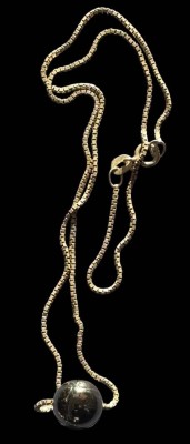 Auktion 365<br>Silberkette-925- mit schwarzer Steinkugel, ca. 40 cm, 5,8 gr [1]