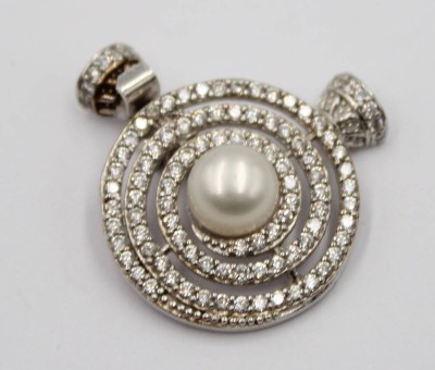 Auktion 365<br>Perlenketten Verschluss mit weißen Steinen aus  925er Silber, [1]