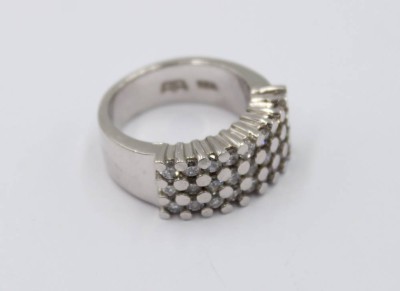 Auktion 365<br>Silber Ring mit weißen Steinen, 27 Stück, 925er , RG 55/56 , 12,6 g [1]