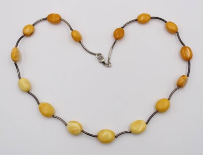 Auktion 365<br>Halskette, Silber und Bernstein, ca. L-50cm, 17,5gr. [1]
