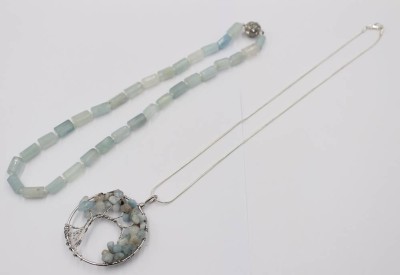 Auktion 365<br>2x div. Halsketten, 1x Aquamarin-Rondellen und 1y versilberte Kette mit Aquamarin-Anhänger, ca. L-47cm, Anh. D-5cm [1]