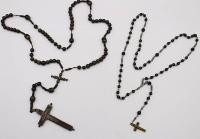 Auktion 365<br>2x div. antike Rosenkränze [1]