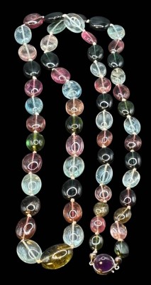 Auktion 365<br>lange Farbstein-Halskette mit Silberschliesse-835-, L-86 cm, 72 gr. [1]