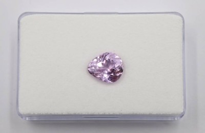 Auktion 365<br>farbtiefer Kunzit, ca. 5,15ct [1]