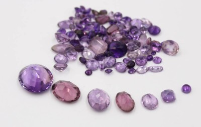 Auktion 365<br>ca. 200ct Amethyste, Ausfassware [1]