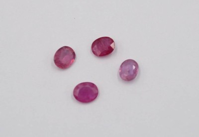 Auktion 365<br>4x Rubine, erhitzt, zus. 1,54ct [1]