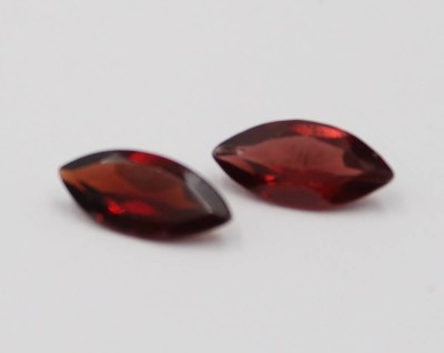 Auktion 365<br>2x Granate, unbehandelt, ca. 2,14ct [1]
