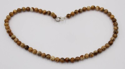 Auktion 365<br>Halskette, Jaspis, Silberschließe, ca. L-40cm [1]