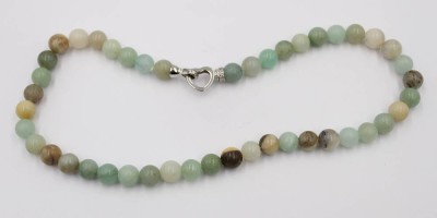 Auktion 365<br>Halskette,wohl Jade, ca. L-40cm [1]