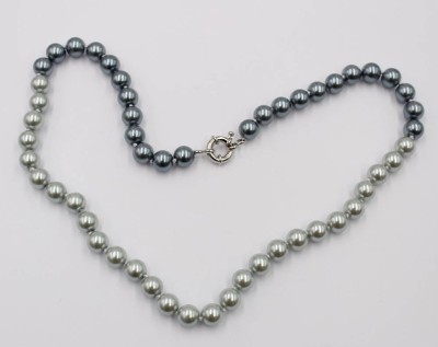 Auktion 365<br>Muschelkern-Perlenkette, ca. L-46cm [1]