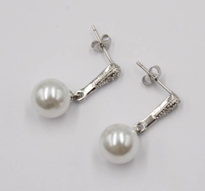 Auktion 365<br>Paar Ohrstecker, 925er Silber, Muschelkernperlen, ca. L-2,5cm [1]