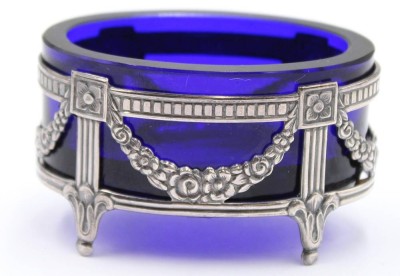 Auktion 365<br>Gewürzschälchen, Gestell Silber-925- mit blauen Glaseinsatz, Sweden, Handarbeit, 14,4 gr. ohne Glas, [1]