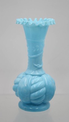 Auktion 365<br>Vase, älter, opalines blaues Glas, ca. H-20cm [1]