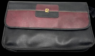 Auktion 365<br>Vintage-Original-Pierre Cardin®Paris-Business-Leder-Kosmetiktasche, Gebrauchsspuren, 20x30 cm [1]