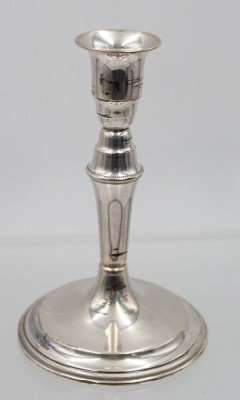 Auktion 365<br>Silberleuchter -830-, H-15,5 cm, gefüllter Stand, 207 gr. [1]