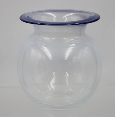 Auktion 365<br>bauchige Vase, signiert Eisch, blauer Rand, ca. H-17cm [1]