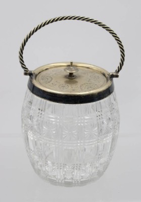 Auktion 365<br>Kekseimer, älter, Kristall beschliffen, versilberte Monturen, ca. H-16cm [1]
