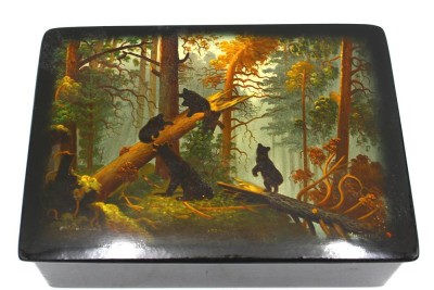 Auktion 365<br>grosse russische Lackdose, Bären im Wald, H-4,5 cm, 11x15 cm [1]