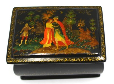 Auktion 365<br>russische Lackdose, Märchenmotiv, signiert, H-5,5 cm, 6x9 cm [1]
