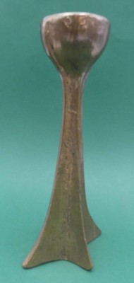 Auktion 365<br>schwerer Bronze Kerzenhalter, H-22 cm, Handarbeit [1]