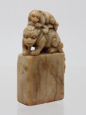 Auktion 365<br>Speckstein-Stempel, China, ca. H-6,3cm [1]