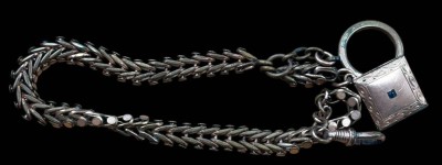 Auktion 365<br>massive Double-Uhrenkette mit einem Anhänger, L-ca. 36 cm [1]