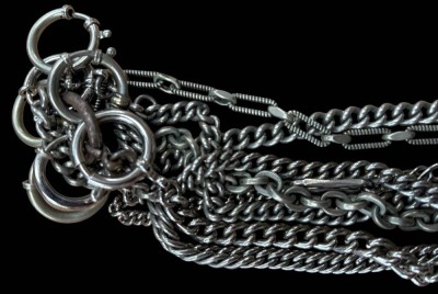 Auktion 365<br>8x silberfarbene Uhrenketten [1]