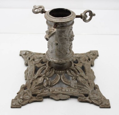 Auktion 365<br>alter Christbaumständer, Gusseisen, um 1900, ca. H-24cm [1]