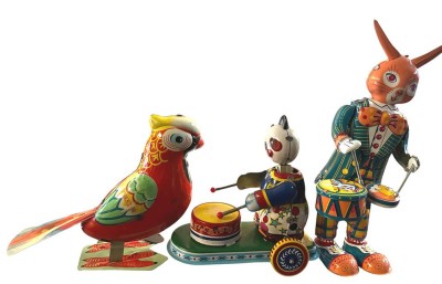 Auktion 365<br>3x div. vintage Blechspielzeug, wohl alles China, alles funktioniert, H-12 bis 21 cm [1]