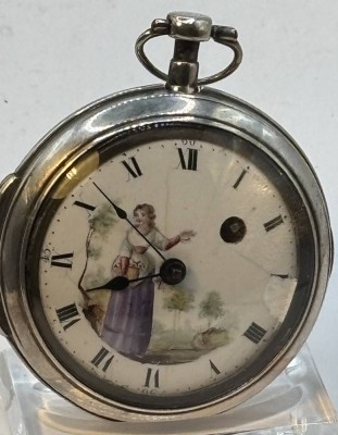 Auktion 366<br>antike Spindeluhr in Silbergehäuse, bemalt mit Mädchen, gut erhalten mit leicheten Altersspuren, D-5,3 cm [1]