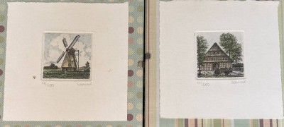 Auktion 366<br>2x kl. Farbradierungen, sign. Sommer, /500 er Auflage, je  12x12 cm [1]