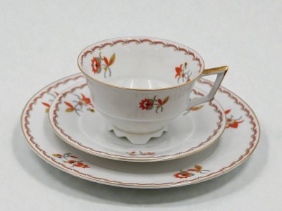 Auktion 366<br>Art Deco Sammelgedeck, Arzberg, ca. H-6,5cm [1]