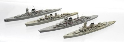 Auktion 366<br>4x Schiffsminiaturen, Wiking, älter, Kriegsschiffe, ca. L-16,5cm [1]