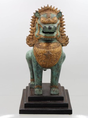 Auktion 366<br>Bronze, Singha-Tempellöwe, grüne Patina, ca, H-37,5cm [1]