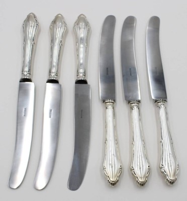Auktion 366<br>6x Messer mit 800er Silbergriffen, Ziermonogramm 